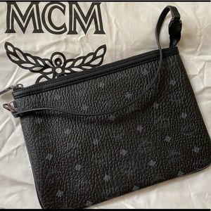 BRAND NEW 💯 AUTHENTIC BLACK MCM VISETOS ZIP POUCH